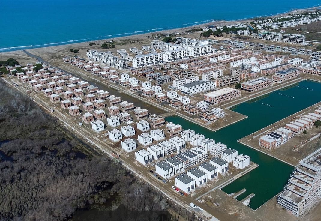 Apartment 1+1 at “TURQUOISE MARINA” Gjiri i Lalzit, Durres