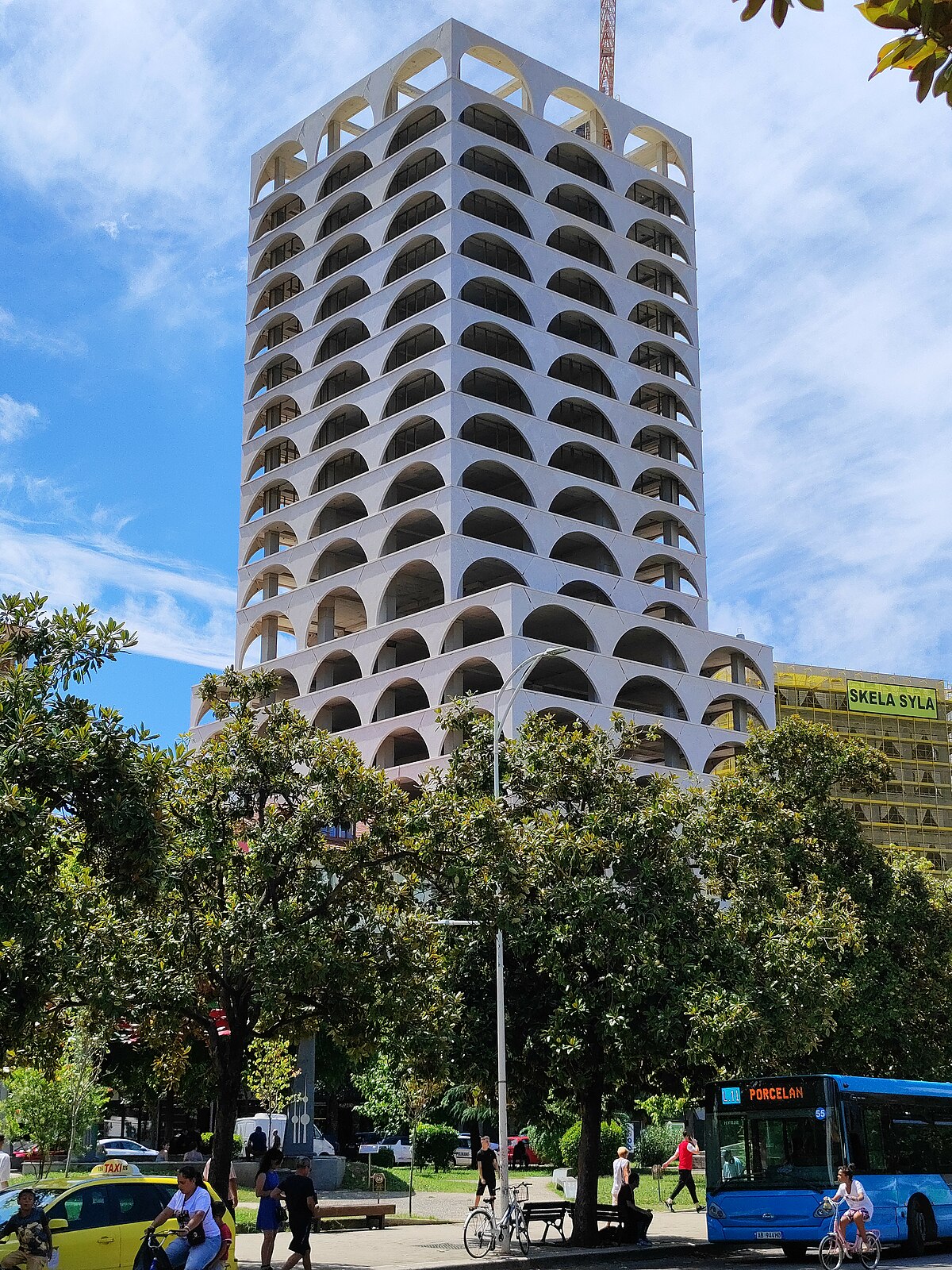 Apartment 2+2, ”Book Building” – Tirana centre